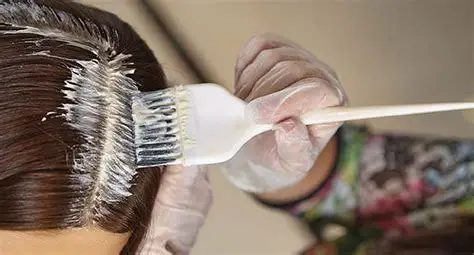 Retoque de raíz y refrescamiento de color